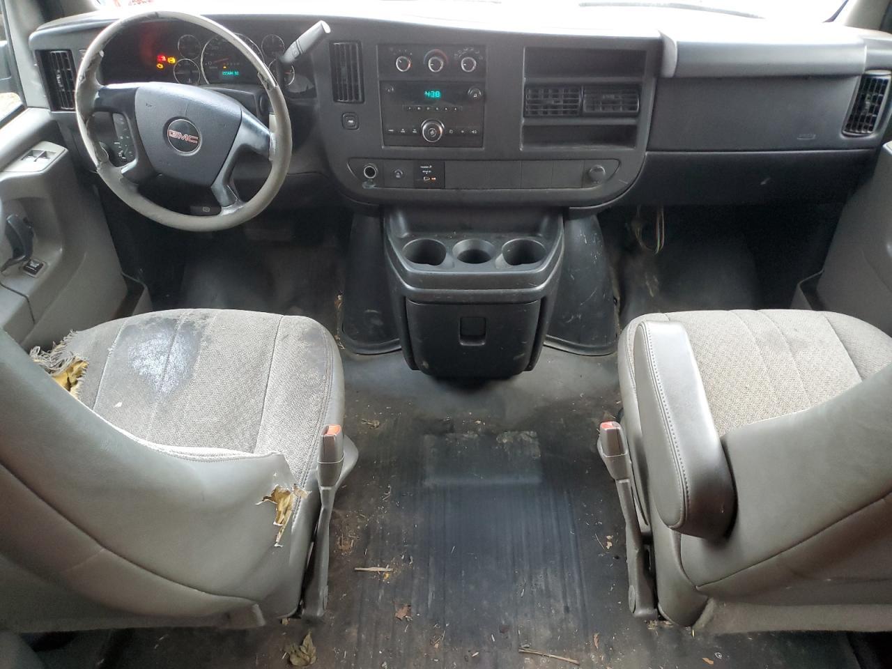2014 GMC Savana