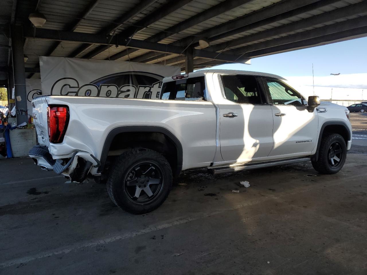 2020 GMC Sierra