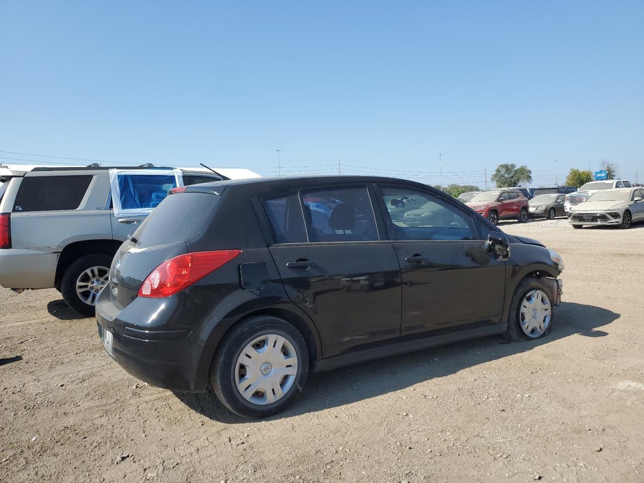 2011 NISSAN VERSA