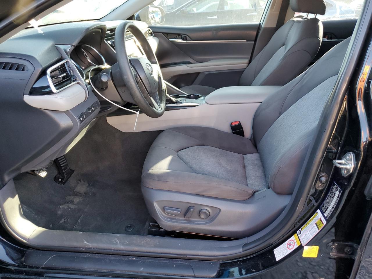 2018 TOYOTA CAMRY
