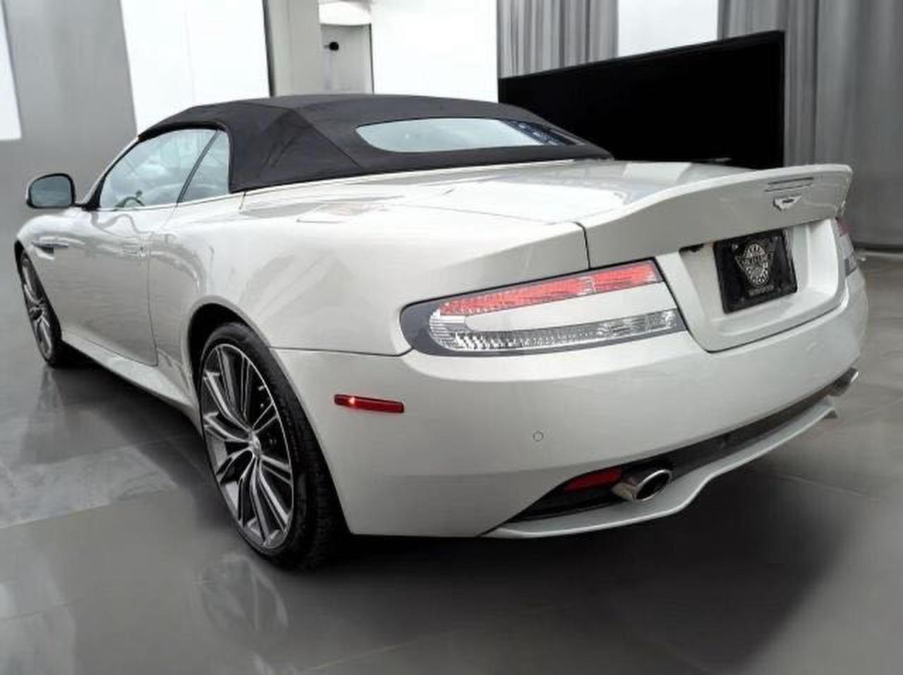2015 Aston Martin DB9