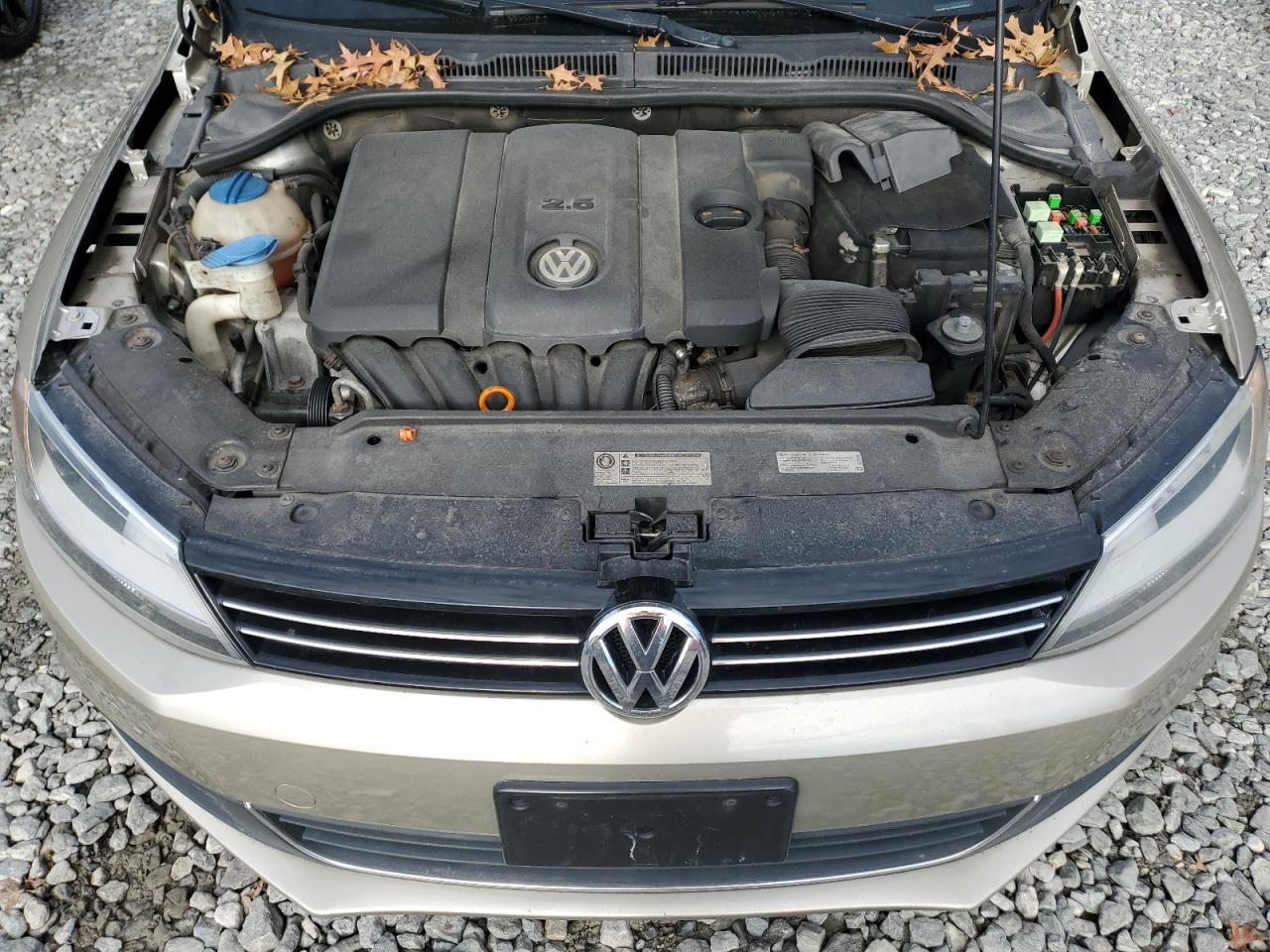 2013 VOLKSWAGEN JETTA