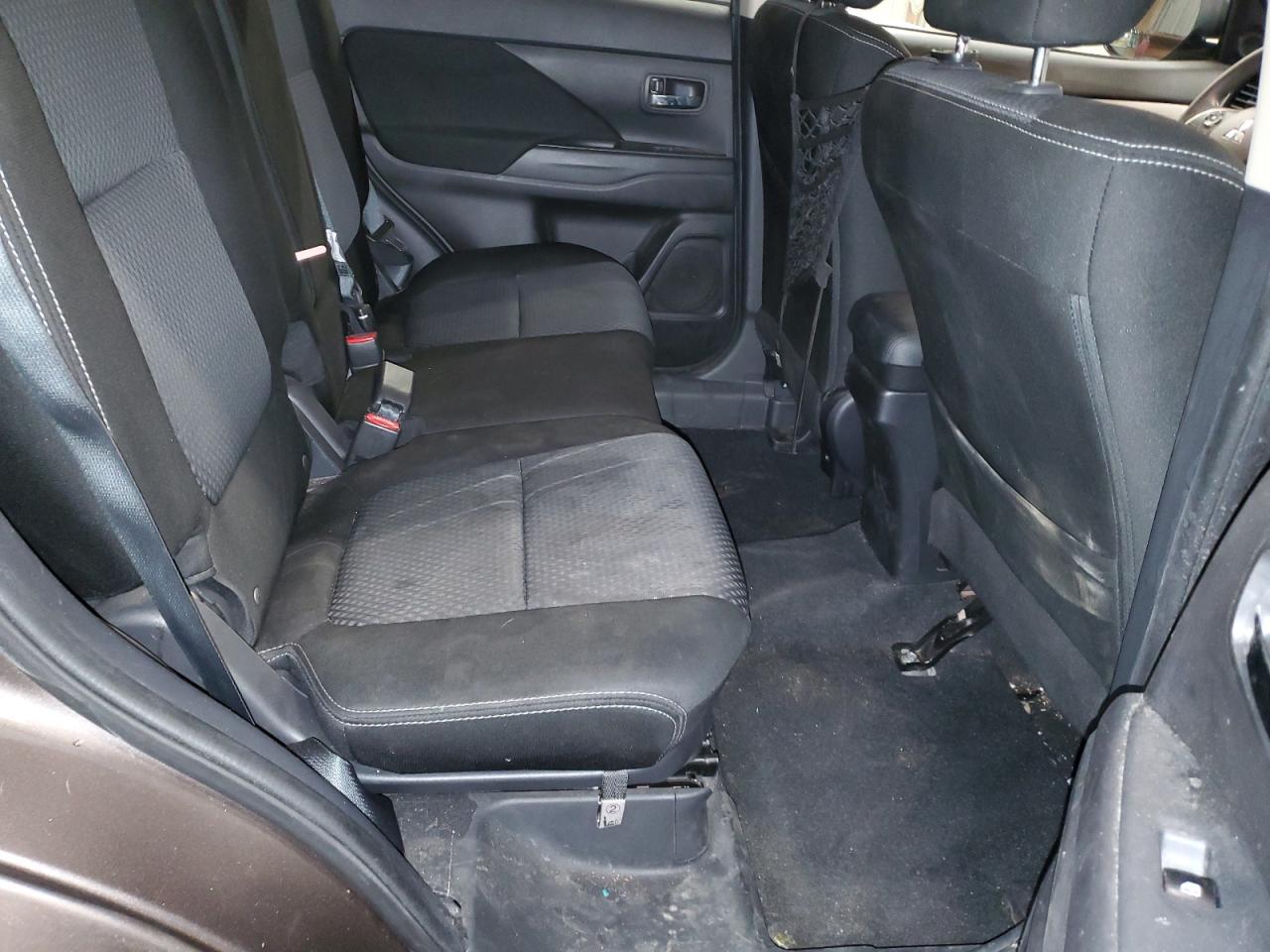 2018 MITSUBISHI outlander