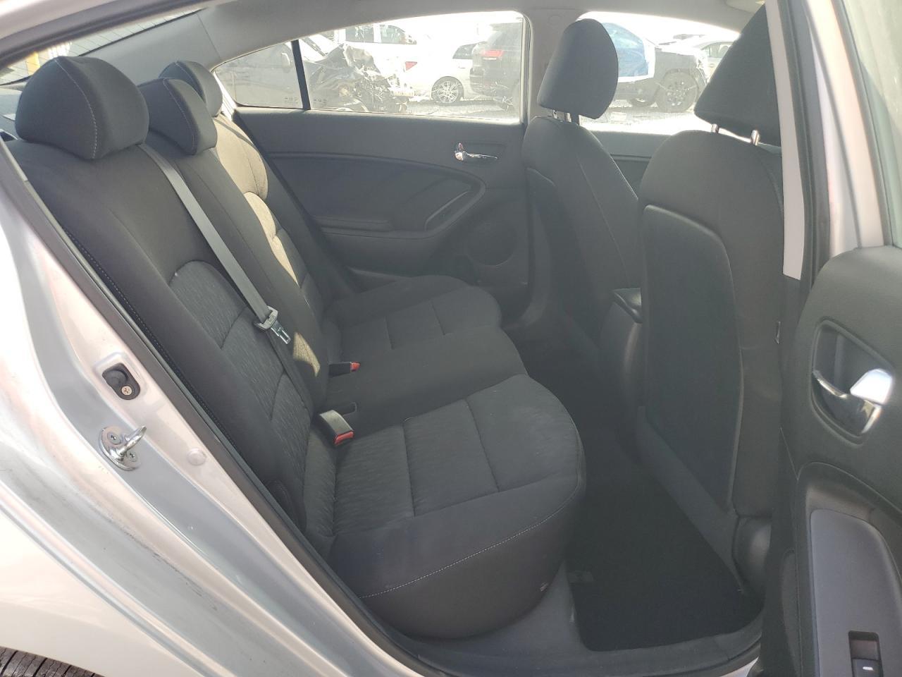 2016 KIA FORTE