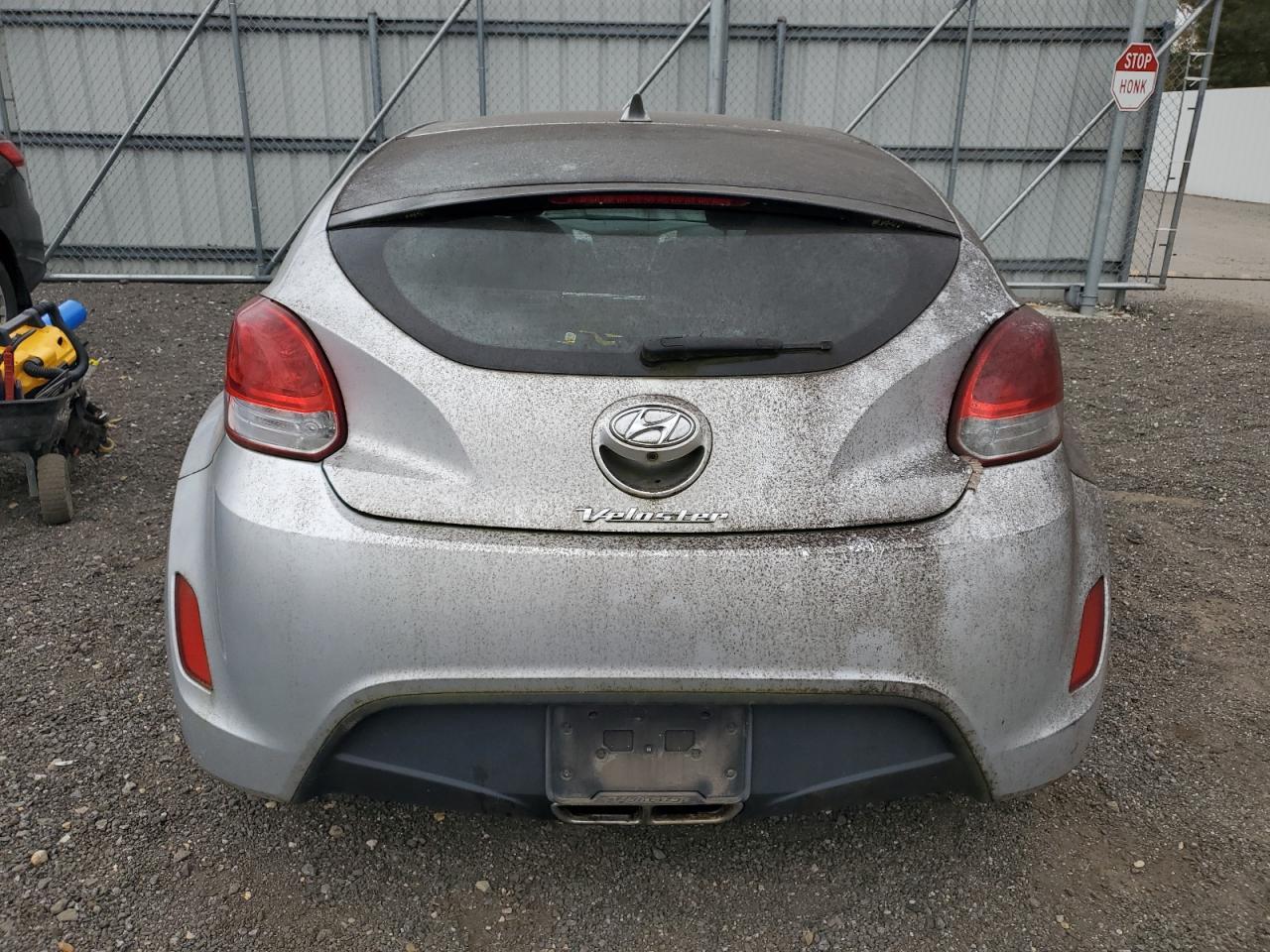 2015 HYUNDAI VELOSTER