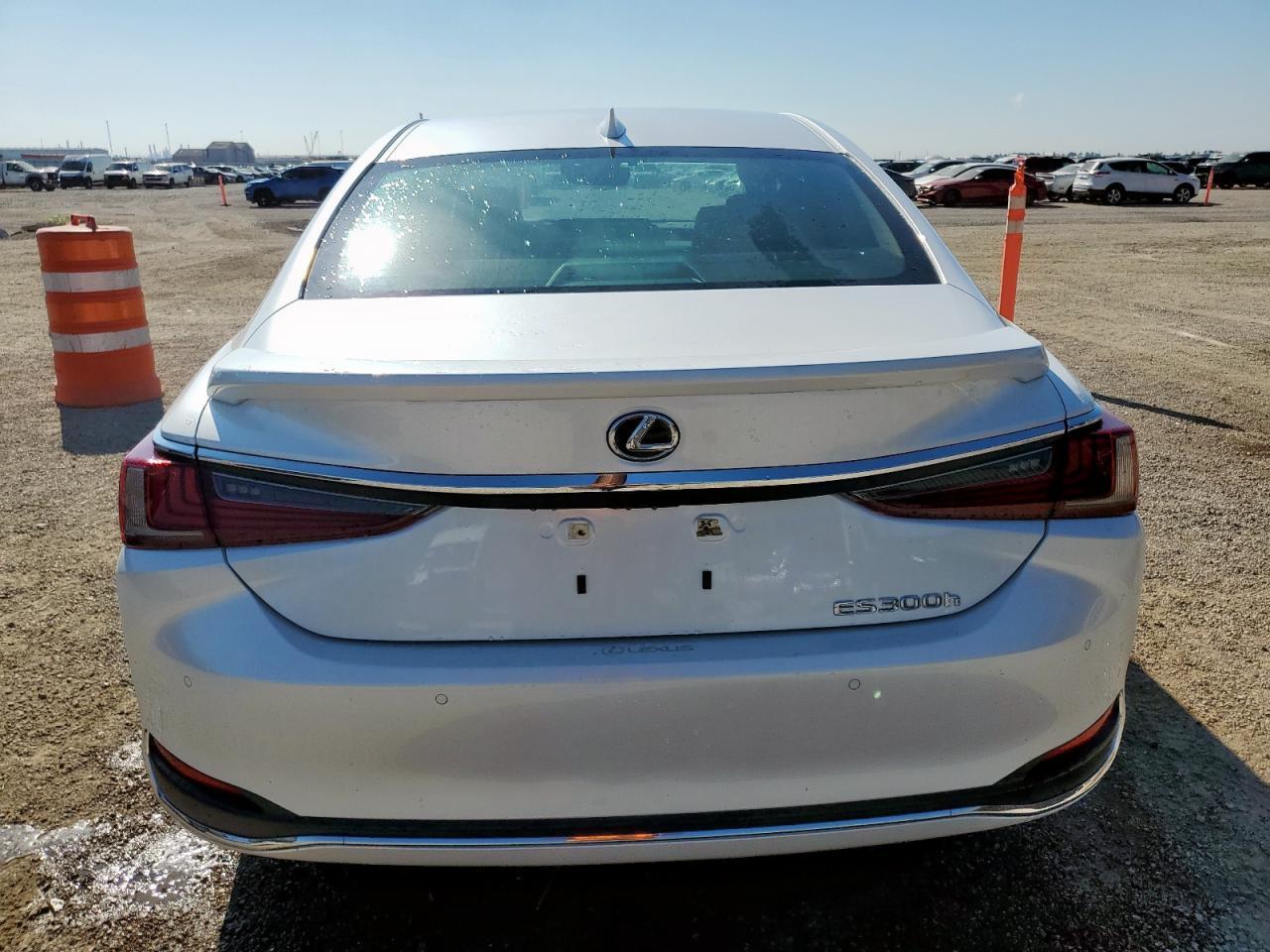 2025 LEXUS ES 300H