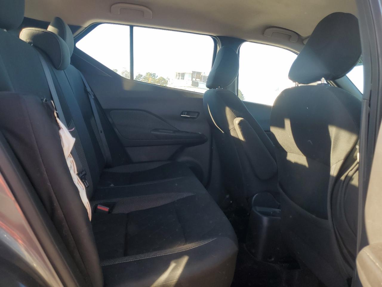 2020 NISSAN KICKS