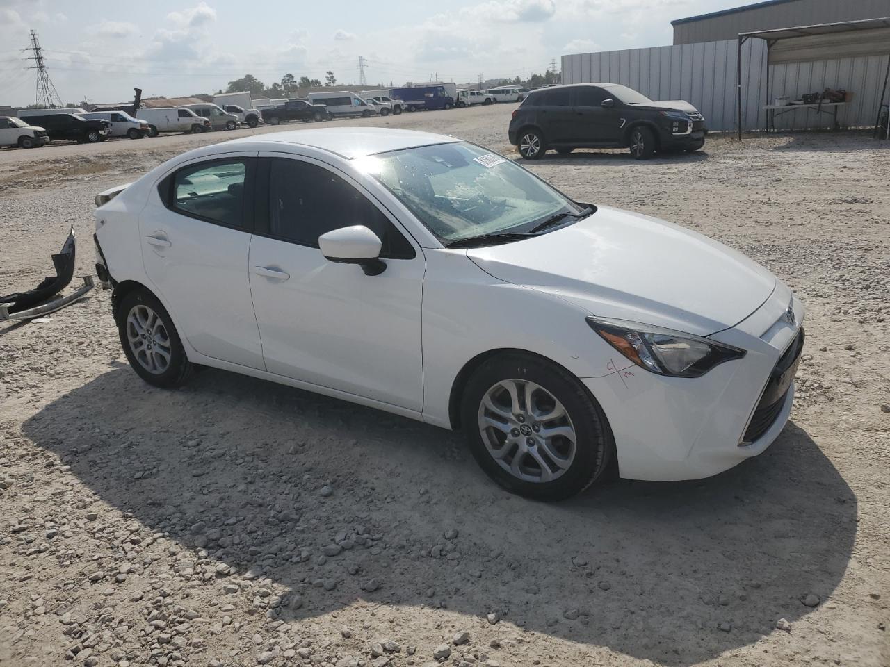 2018 TOYOTA YARIS