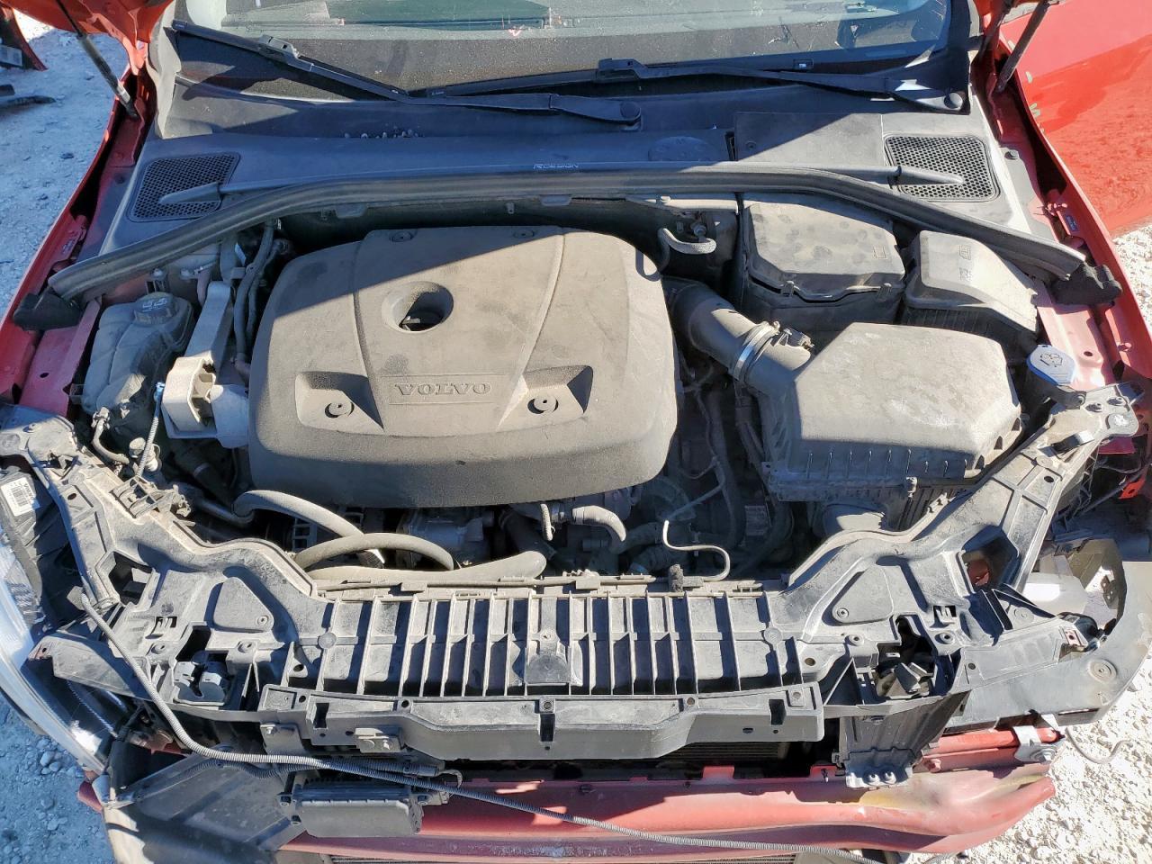 2018 VOLVO S60