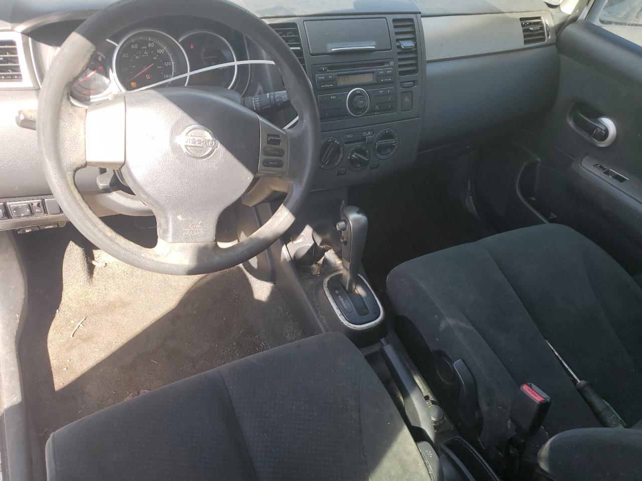 2010 NISSAN VERSA