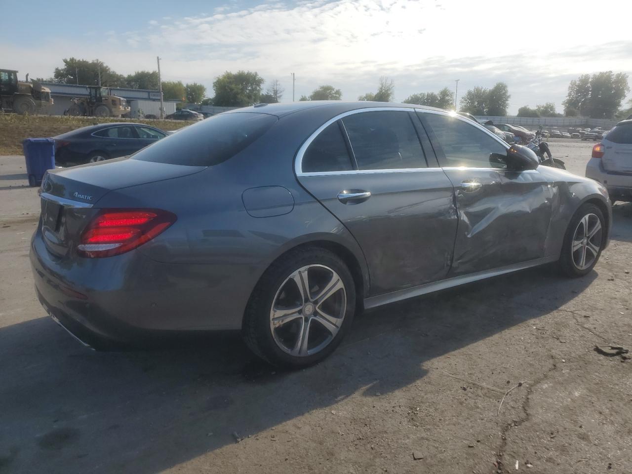 2017 MERCEDES-BENZ E-Class