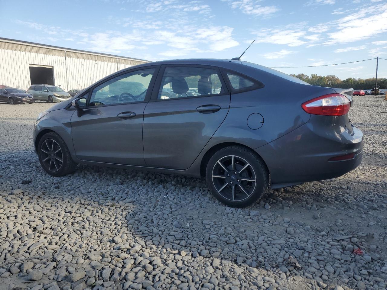 2016 FORD Fiesta