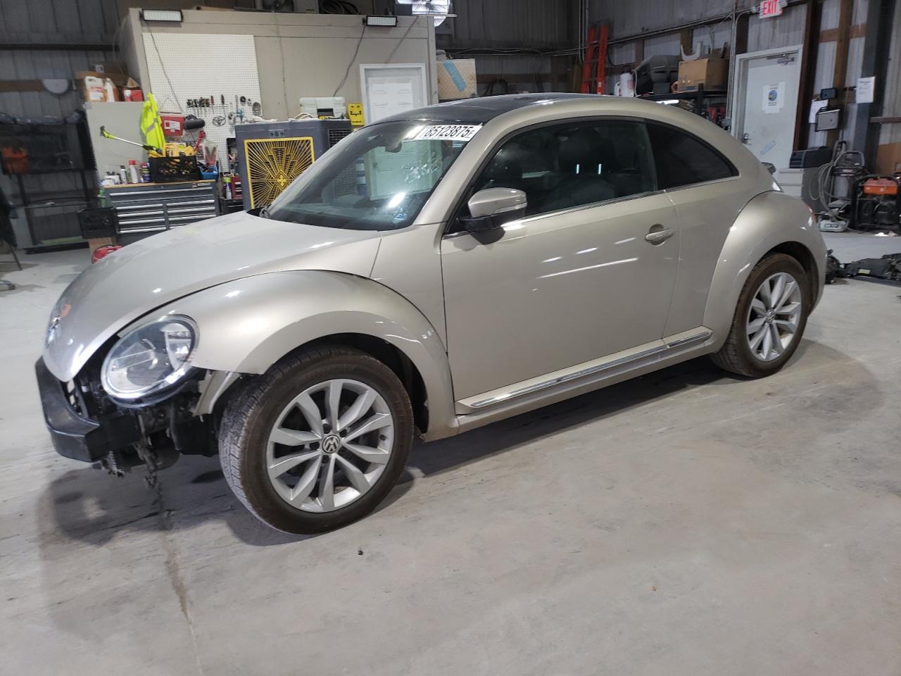 2013 VOLKSWAGEN Beetle