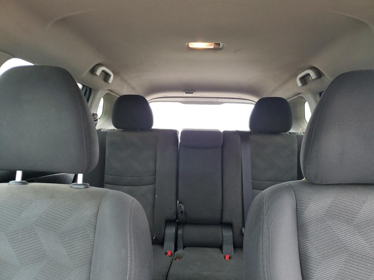 2016 NISSAN ROGUE