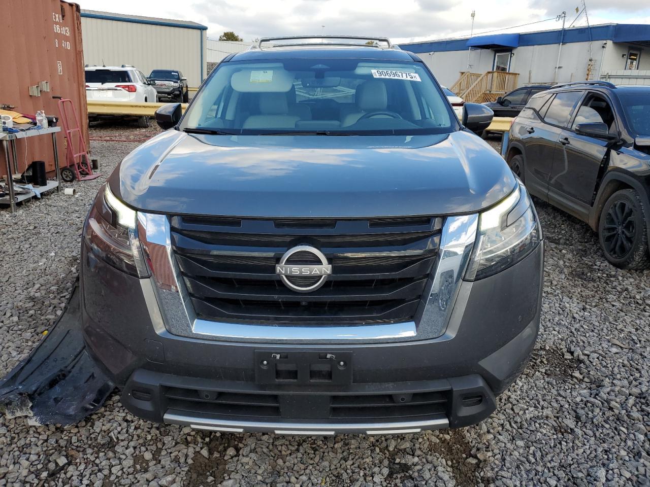2023 NISSAN PATHFINDER