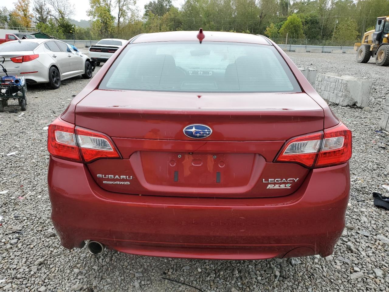 2017 SUBARU Legacy
