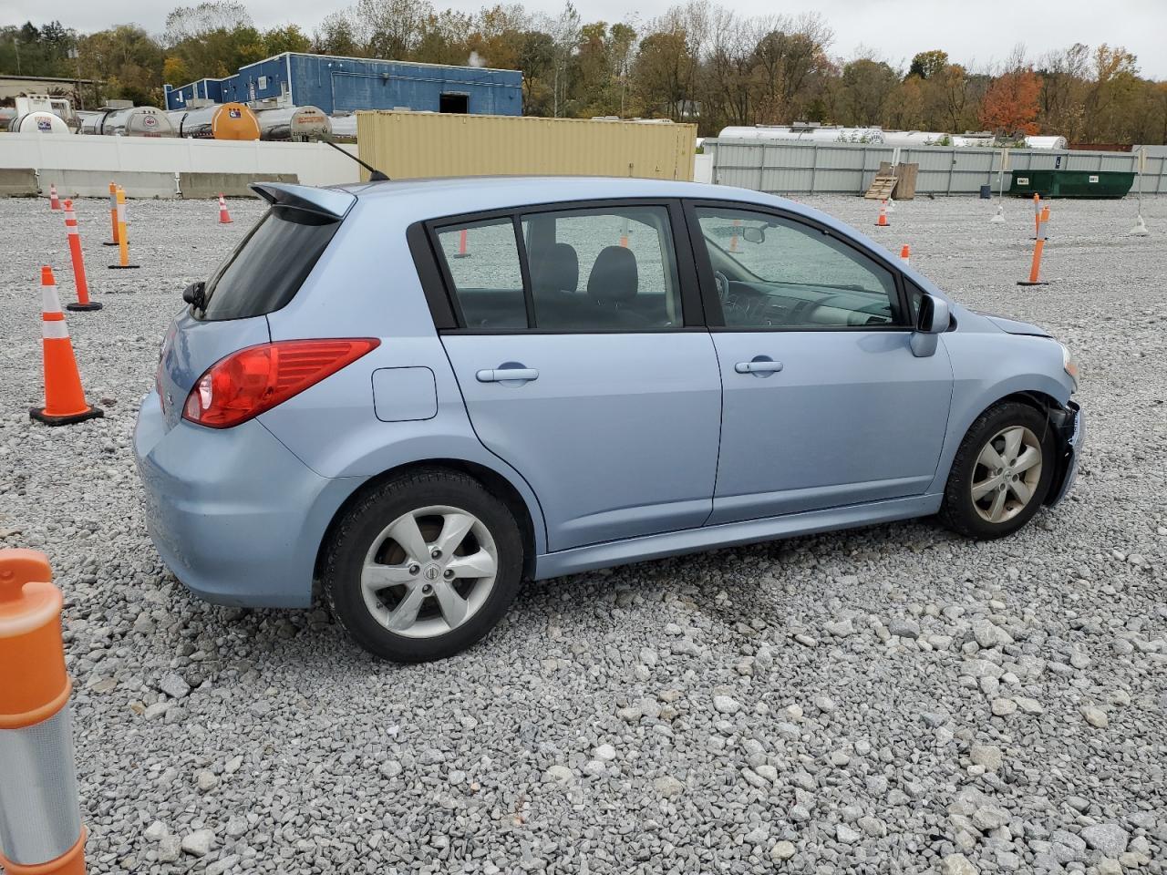 2010 NISSAN VERSA
