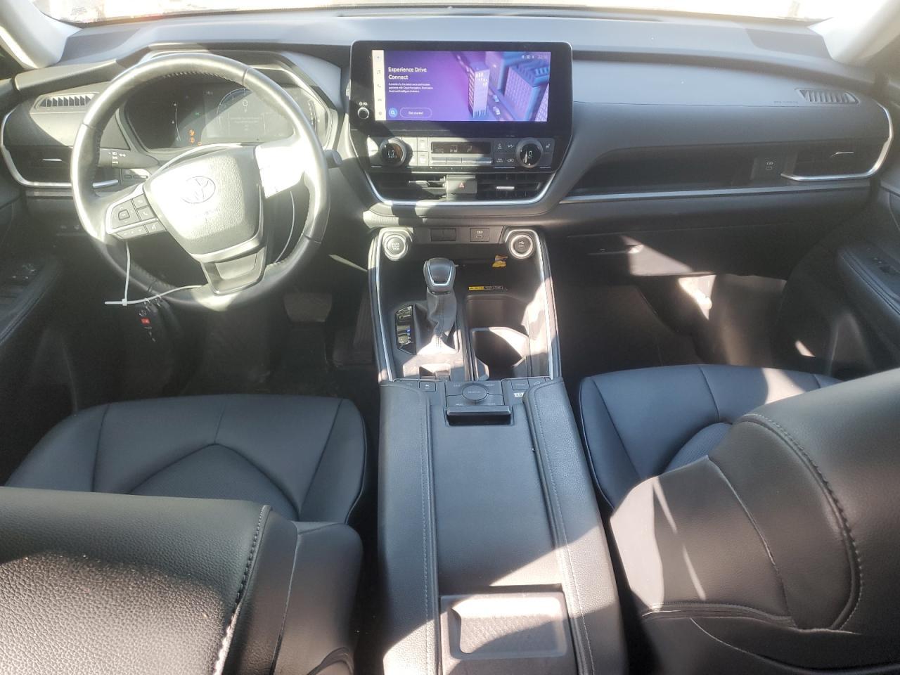 2024 TOYOTA HIGHLANDER