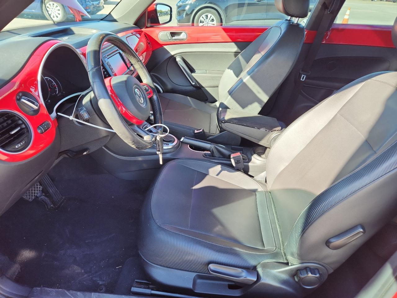 2013 VOLKSWAGEN Beetle