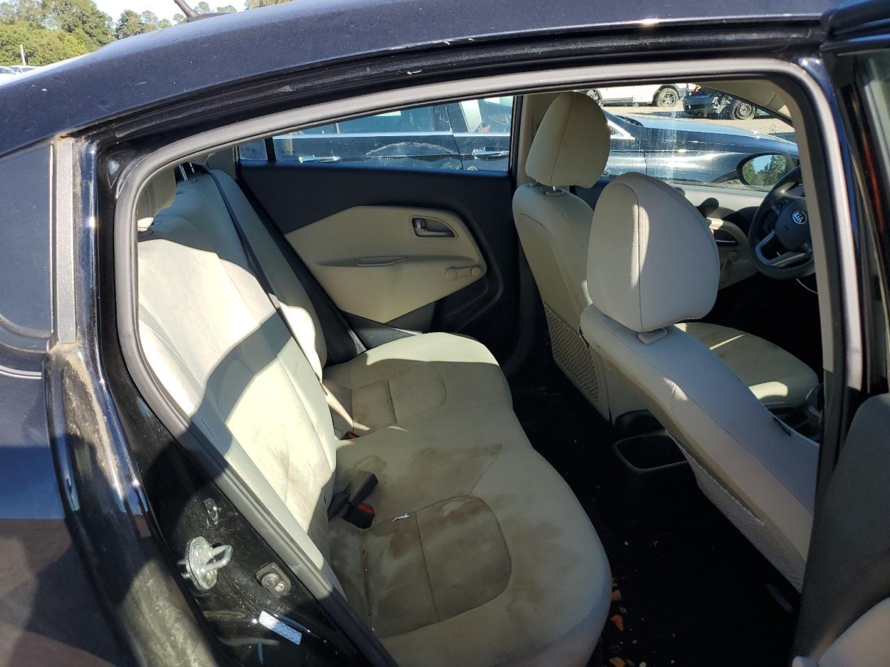 2013 KIA RIO
