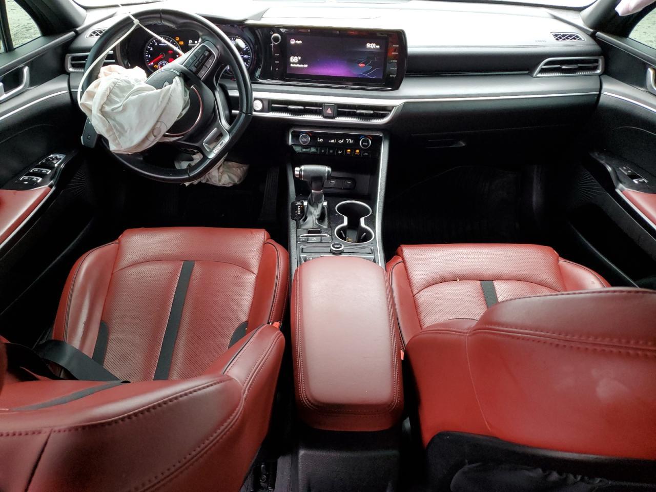 2022 KIA K5