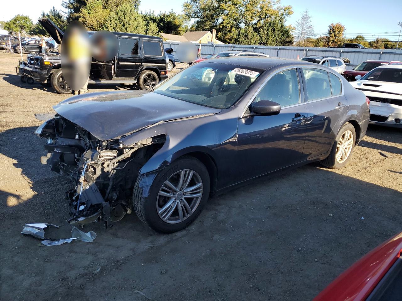 2011 INFINITI G37