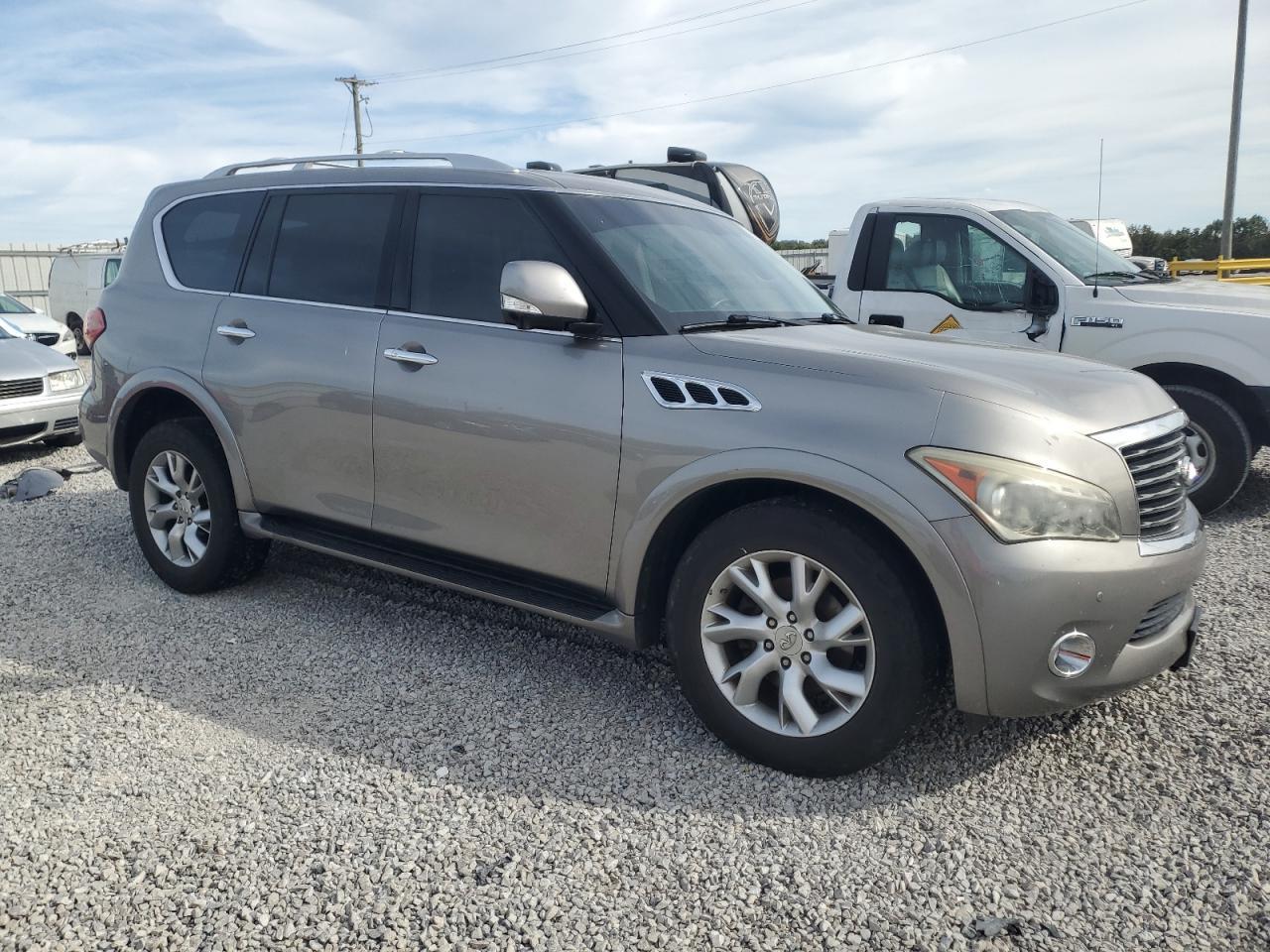 2012 INFINITI QX56