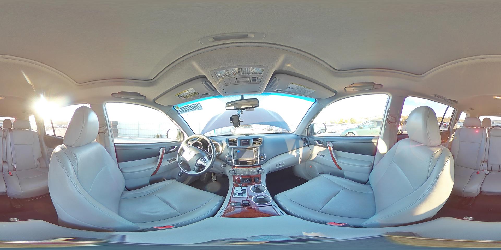 2013 TOYOTA HIGHLANDER