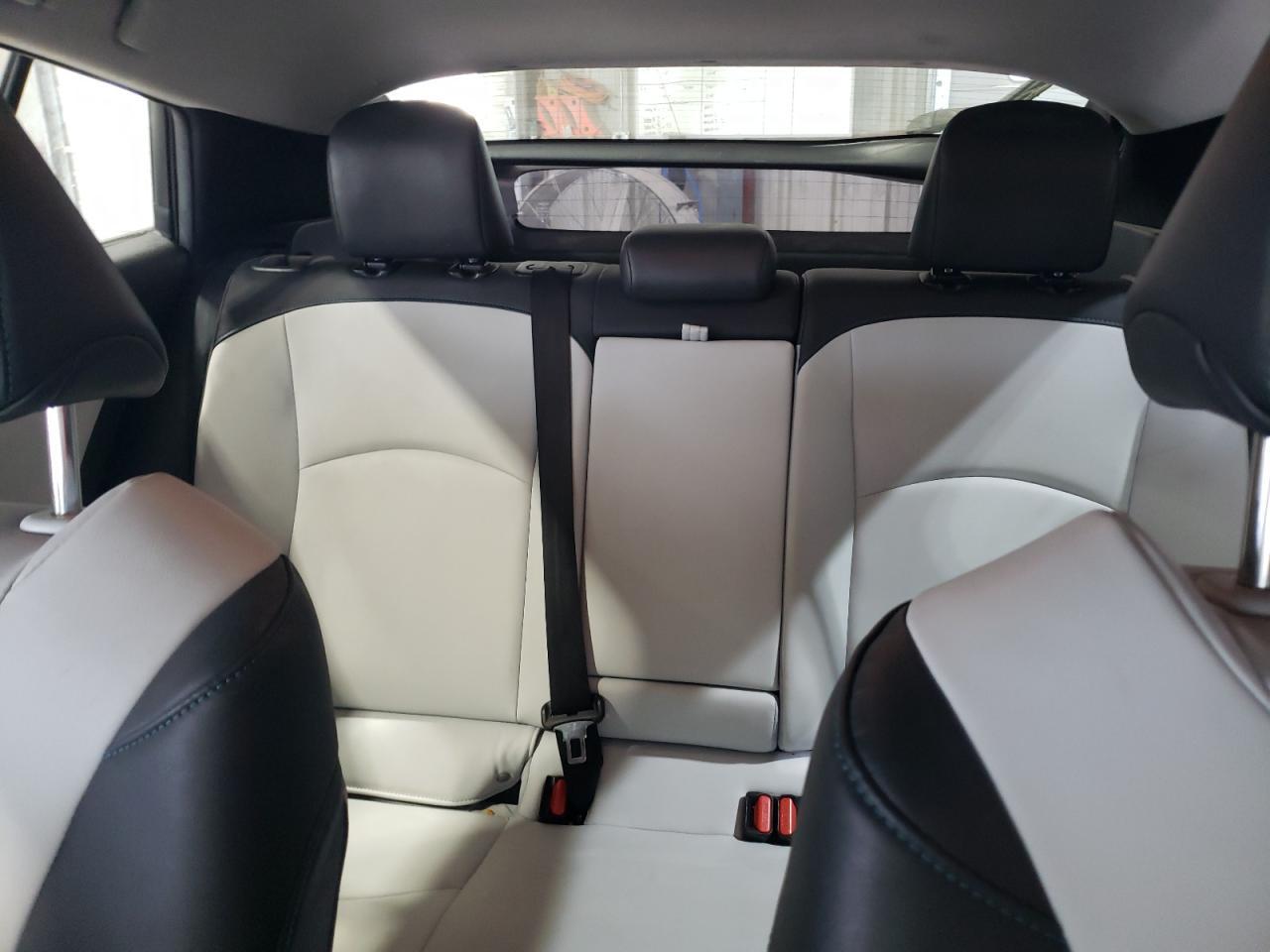 2017 TOYOTA PRIUS