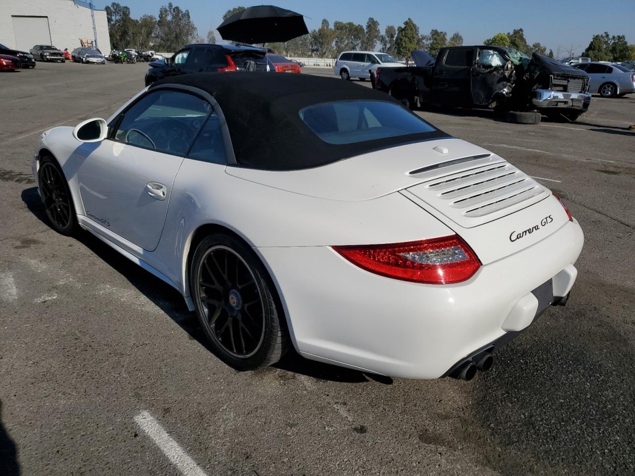 2011 PORSCHE 911
