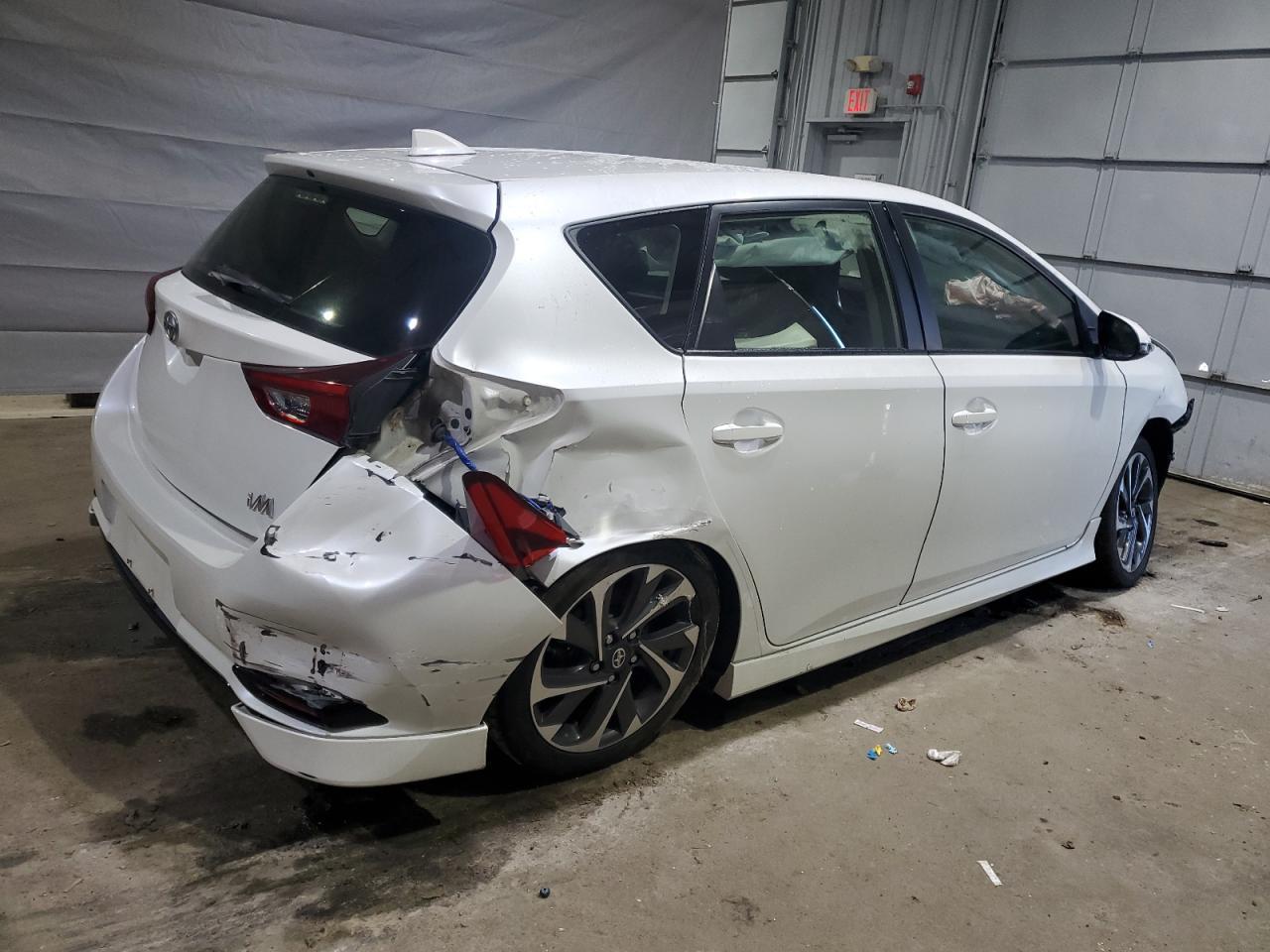 2016 TOYOTA SCION