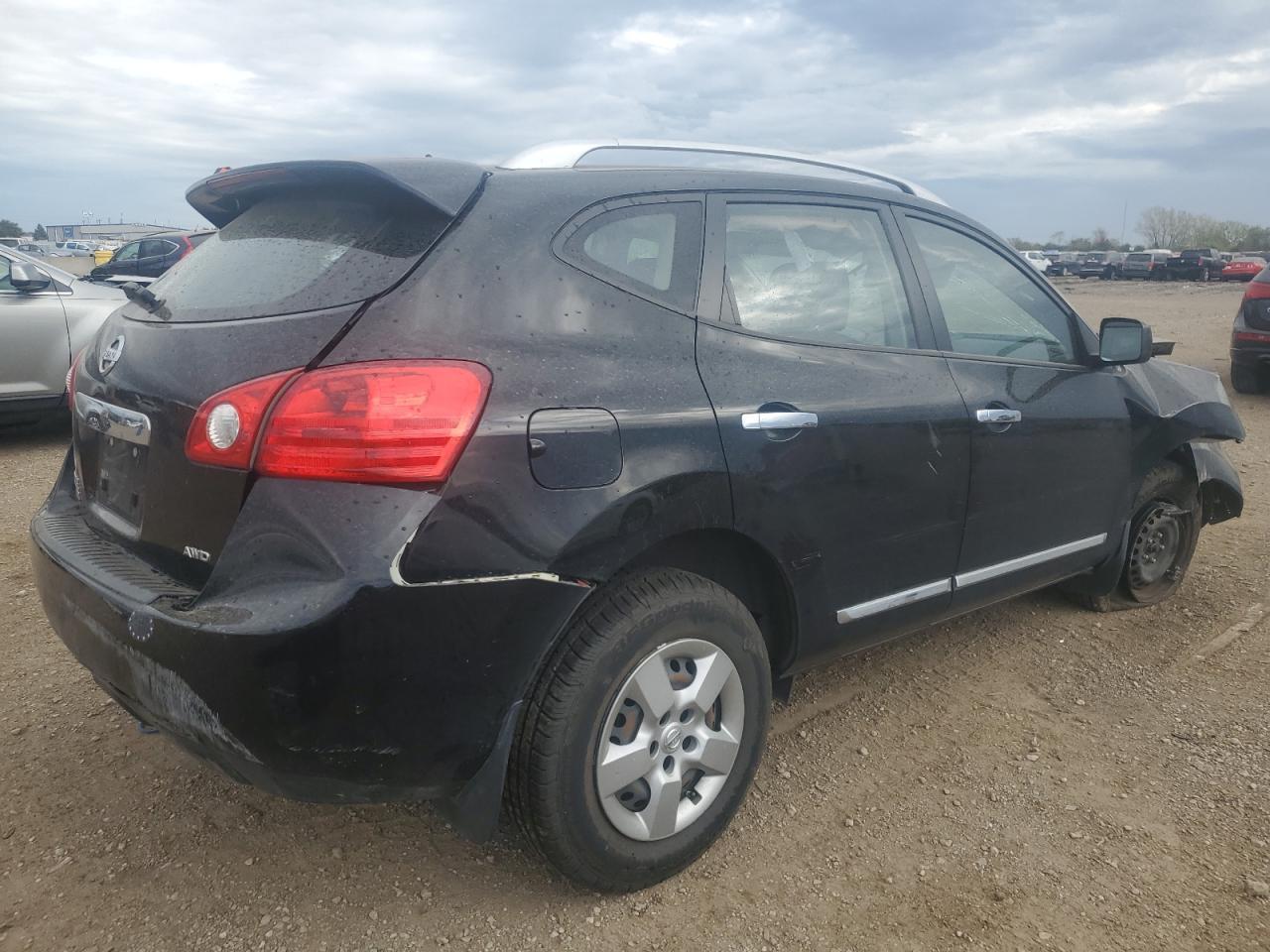 2015 NISSAN ROGUE