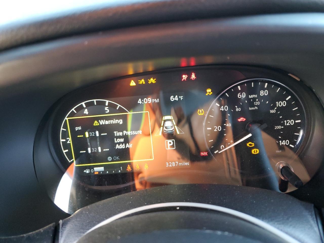 2023 NISSAN KICKS