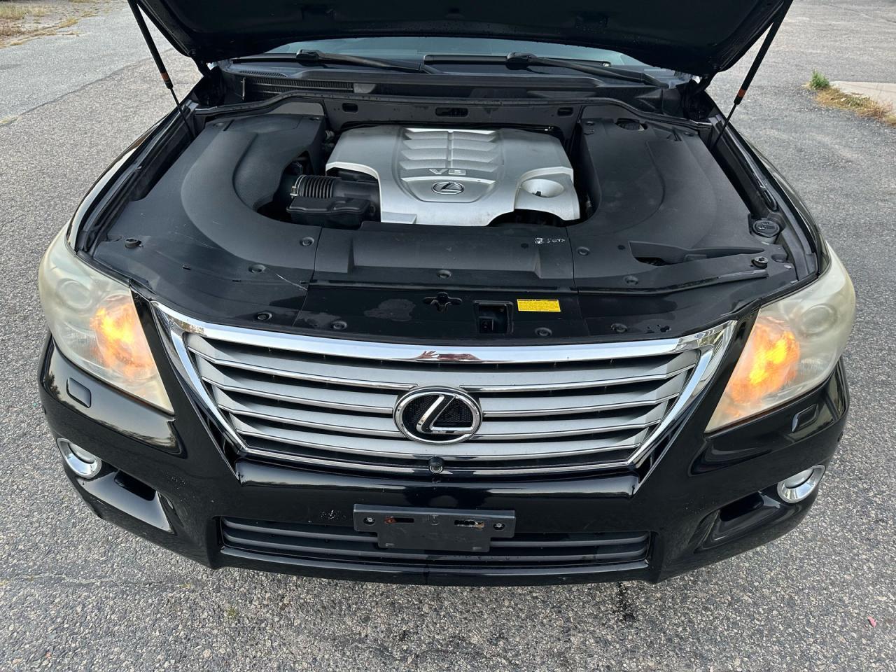 2010 LEXUS LX 570