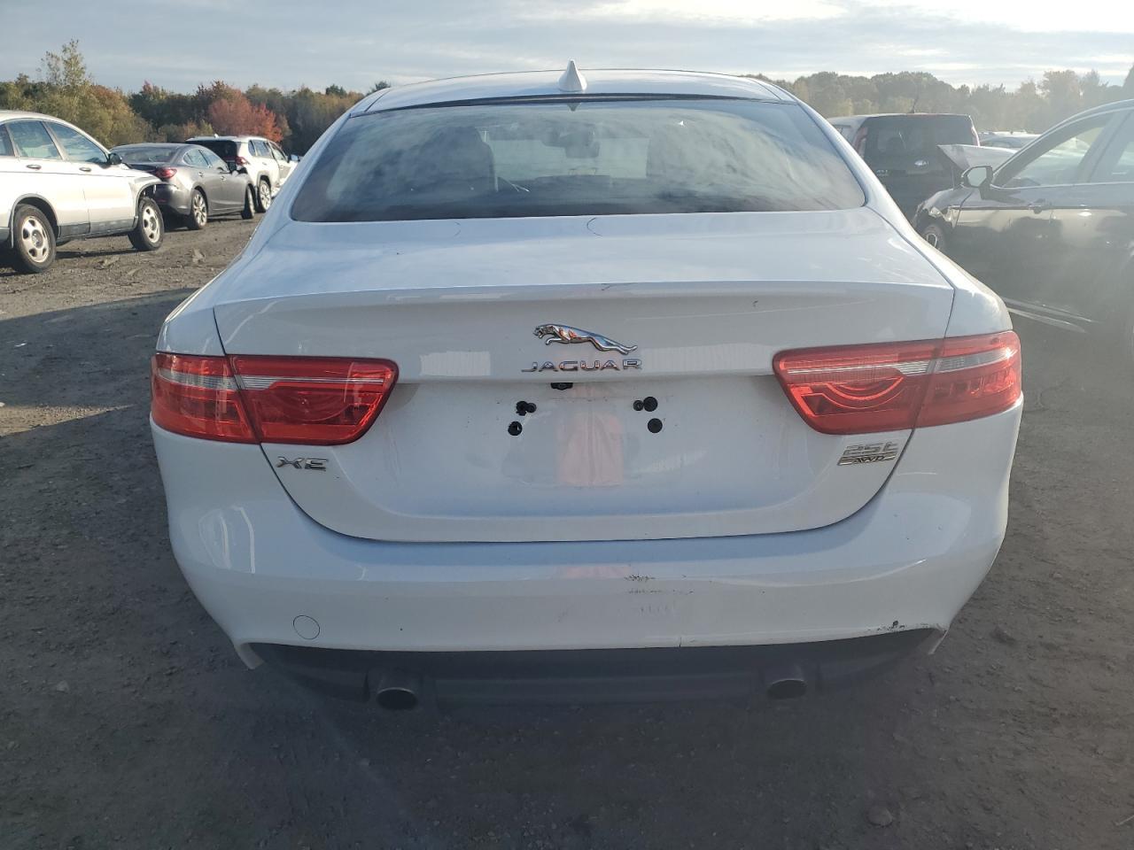2019 JAGUAR XE