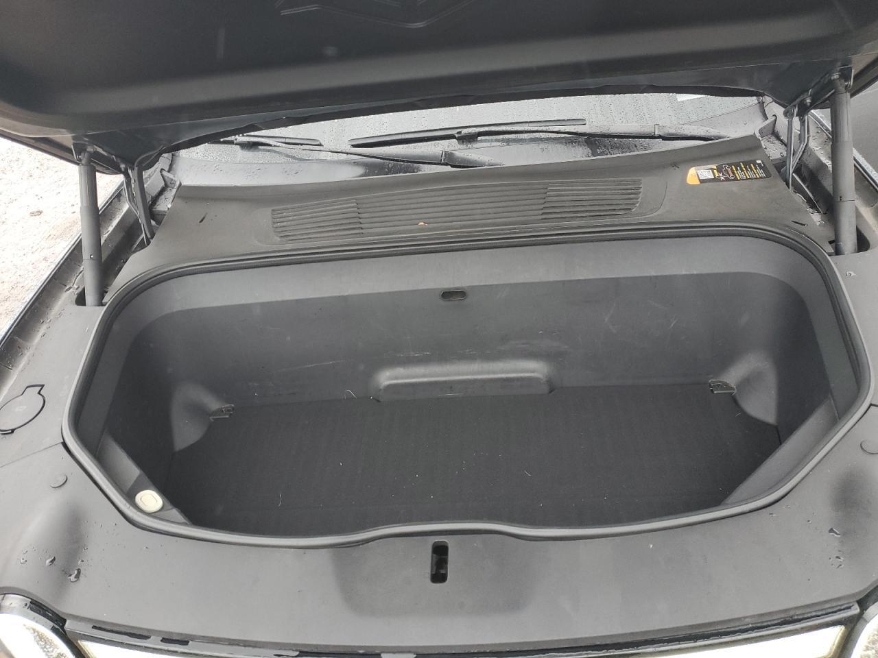 2022 RIVIAN R1t
