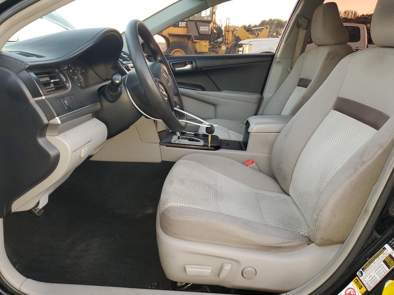 2014 TOYOTA CAMRY