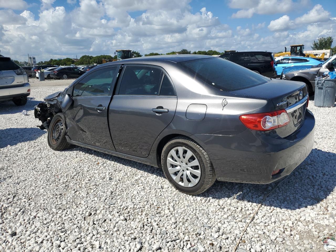 2013 TOYOTA COROLLA