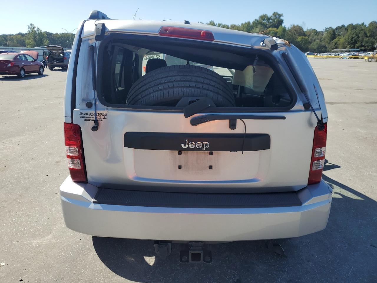 2012 JEEP Liberty