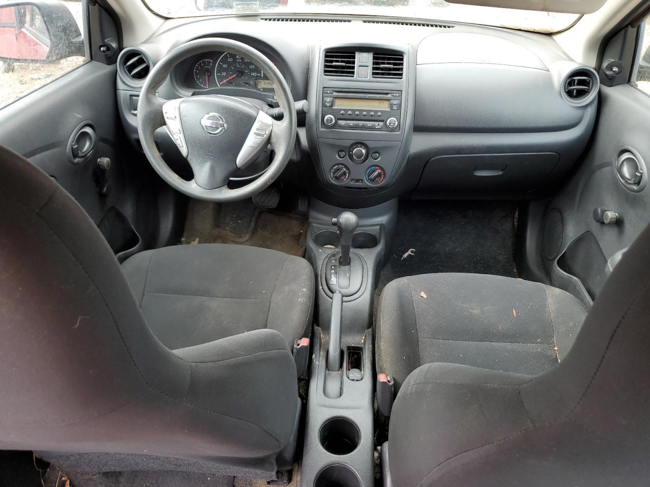 2015 NISSAN VERSA