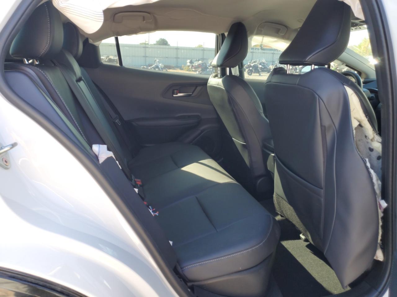 2024 TOYOTA PRIUS