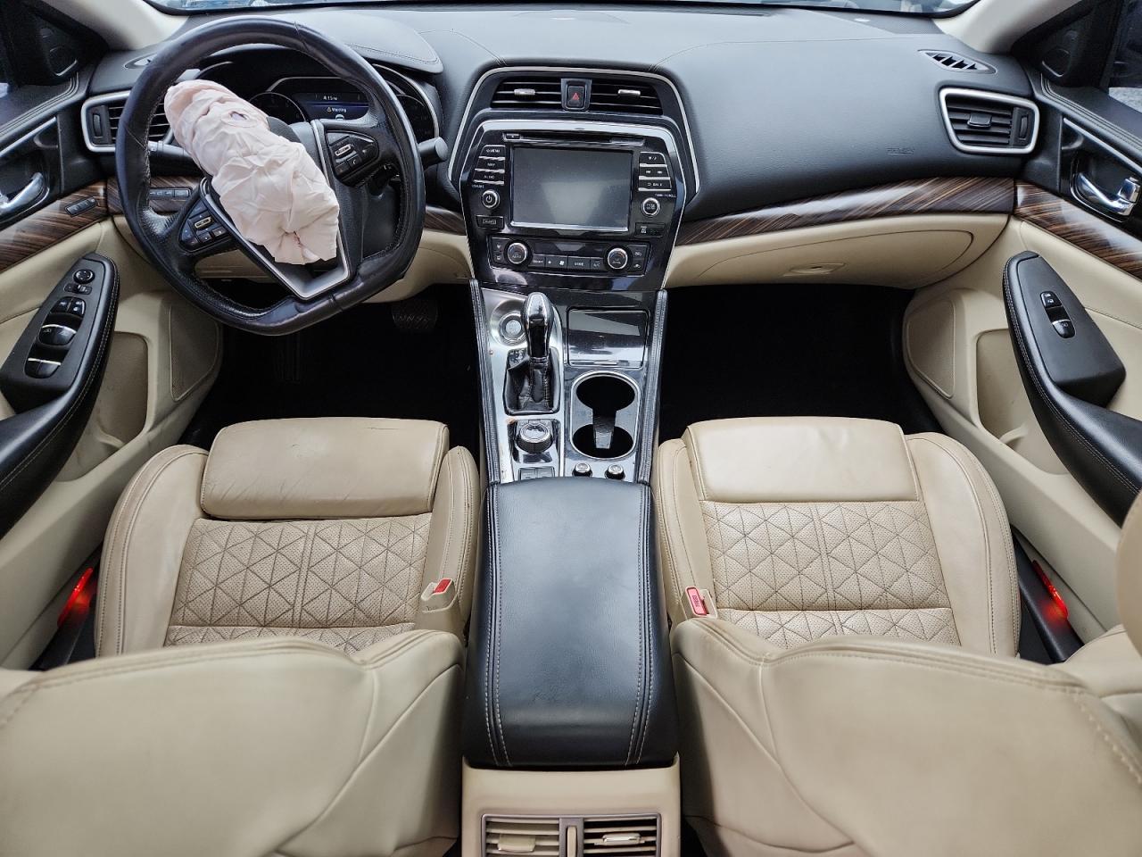 2016 NISSAN Maxima