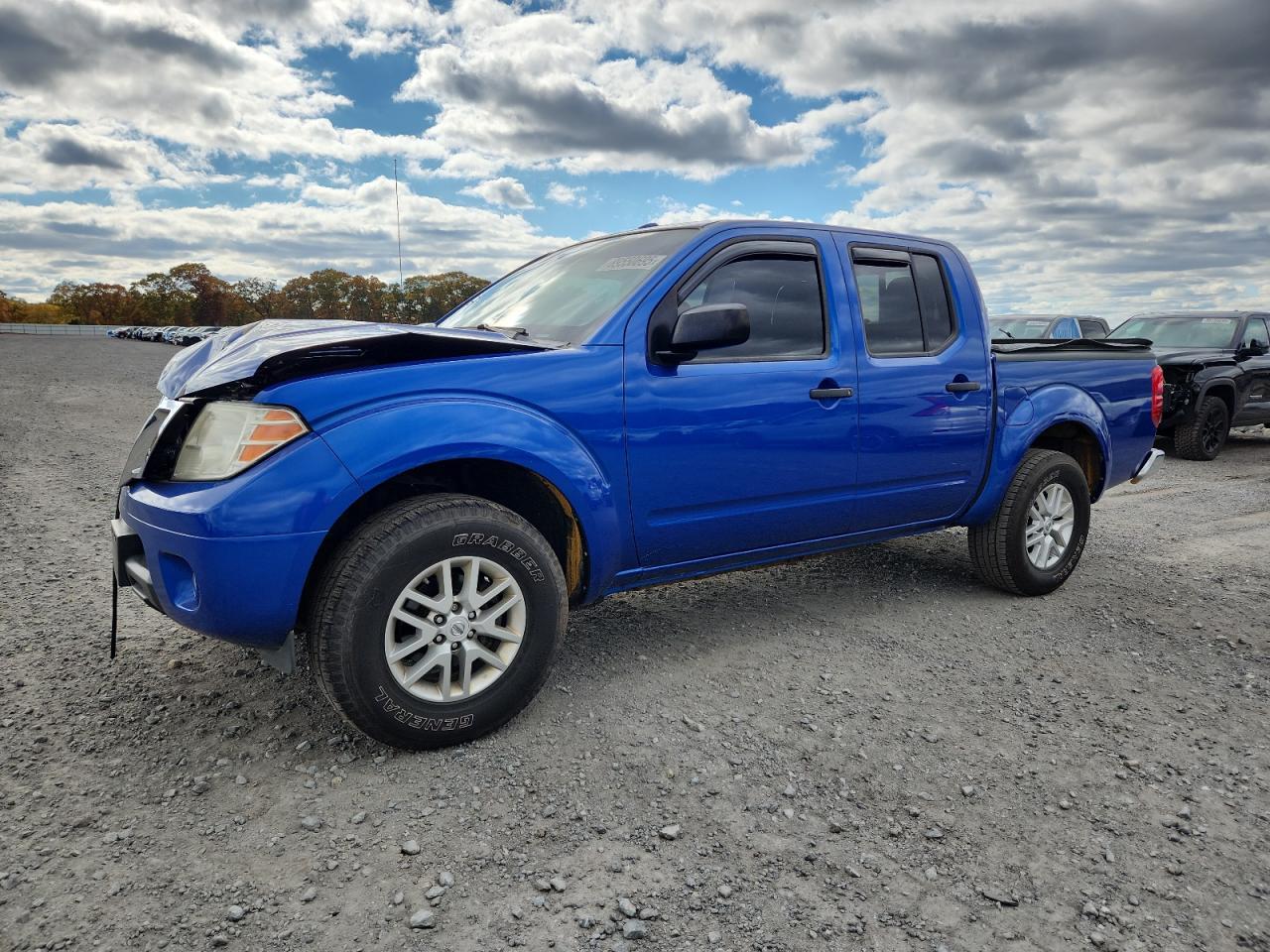2015 NISSAN Frontier