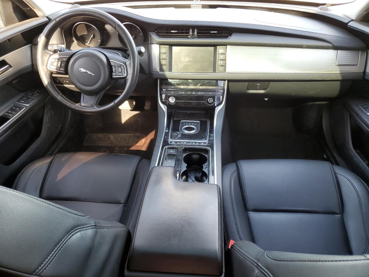 2016 JAGUAR XF