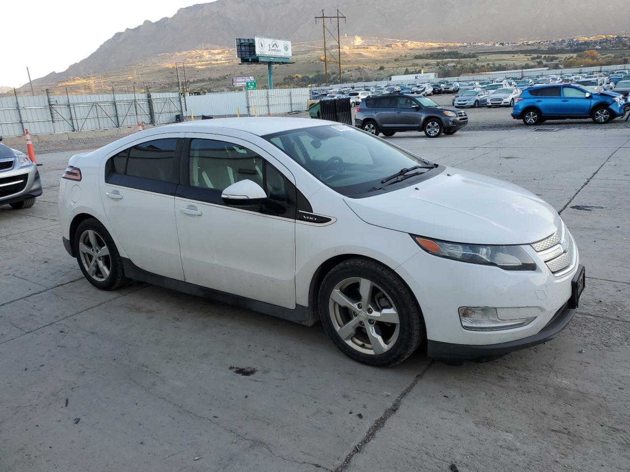 2013 CHEVROLET VOLT