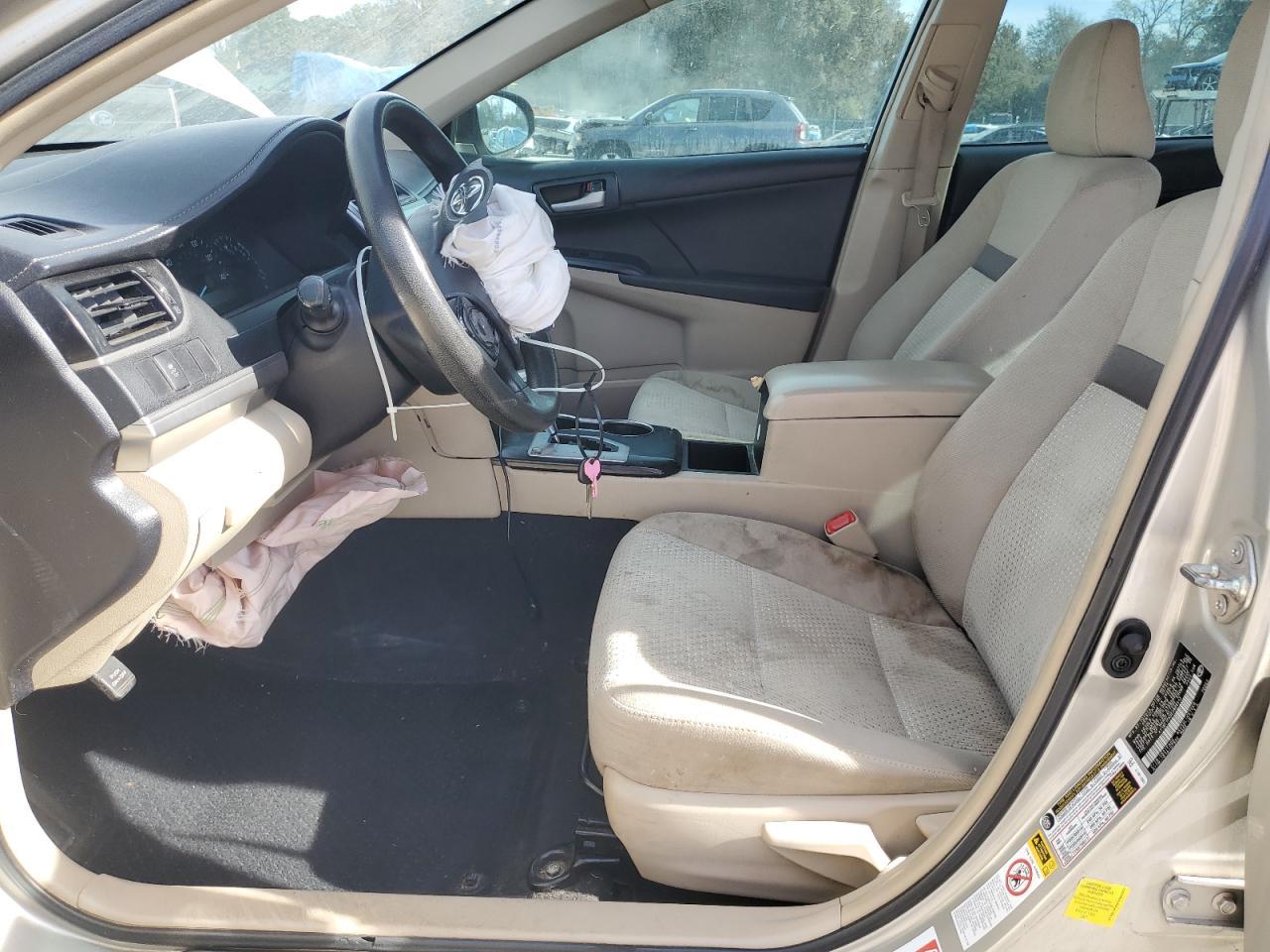 2014 TOYOTA CAMRY