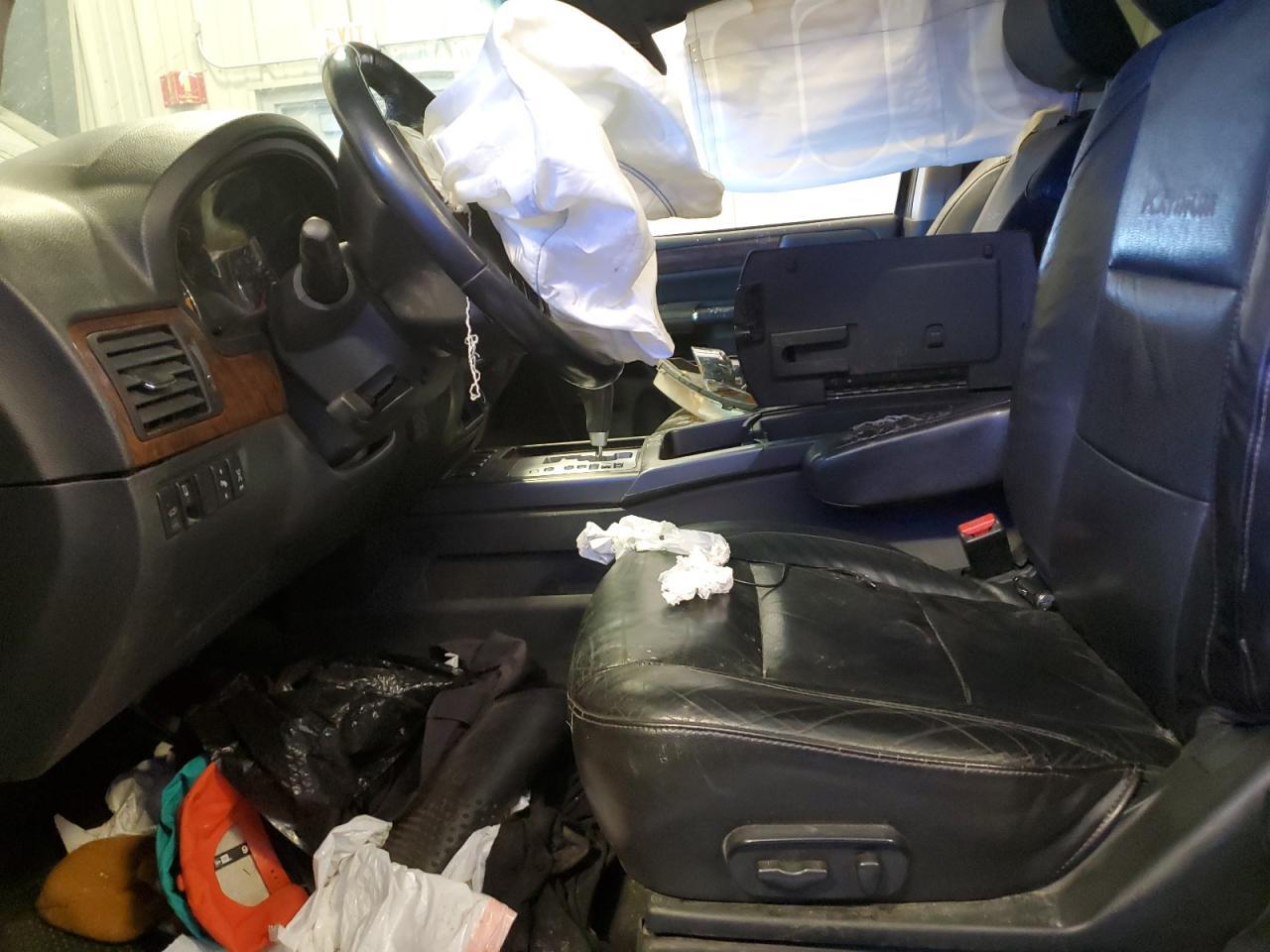 2010 NISSAN Armada