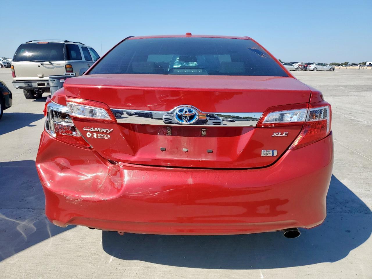 2014 TOYOTA CAMRY