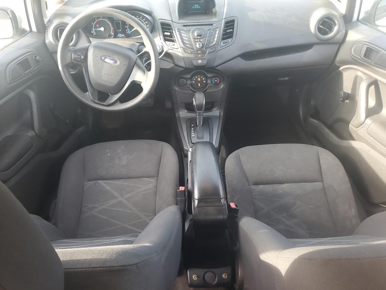2014 FORD Fiesta