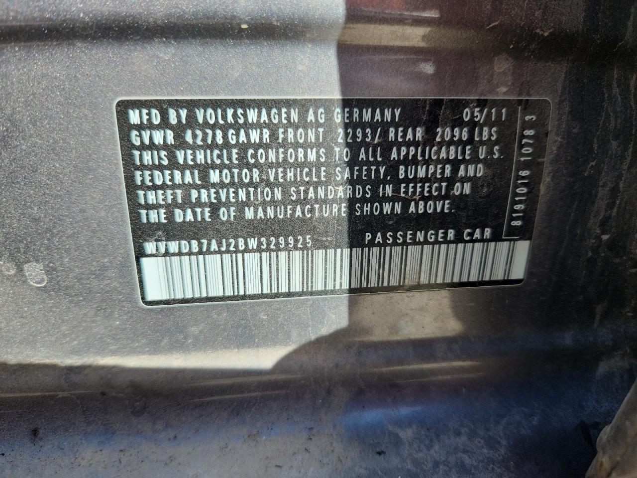 2011 VOLKSWAGEN GOLF